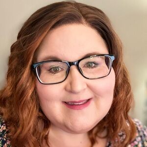 Meet your Posher, Gennie